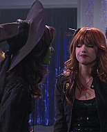 Shake_It_Up_S02E04_Beam_It_Up_1080p_BTD_001037.jpg