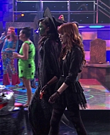 Shake_It_Up_S02E04_Beam_It_Up_1080p_BTD_001045.jpg