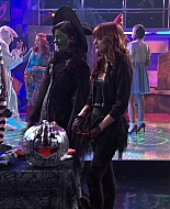 Shake_It_Up_S02E04_Beam_It_Up_1080p_BTD_001046.jpg