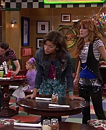Shake_It_Up_S02E04_Beam_It_Up_1080p_BTD_001347.jpg