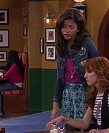 Shake_It_Up_S02E04_Beam_It_Up_1080p_BTD_001382.jpg