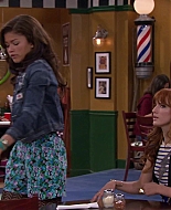 Shake_It_Up_S02E04_Beam_It_Up_1080p_BTD_001385.jpg