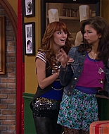 Shake_It_Up_S02E04_Beam_It_Up_1080p_BTD_001635.jpg