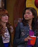 Shake_It_Up_S02E04_Beam_It_Up_1080p_BTD_001649.jpg