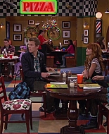 Shake_It_Up_S02E04_Beam_It_Up_1080p_BTD_001663.jpg
