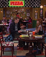 Shake_It_Up_S02E04_Beam_It_Up_1080p_BTD_001665.jpg