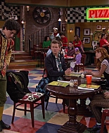 Shake_It_Up_S02E04_Beam_It_Up_1080p_BTD_001718.jpg
