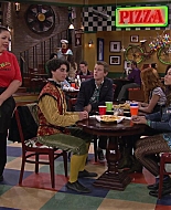Shake_It_Up_S02E04_Beam_It_Up_1080p_BTD_001798.jpg