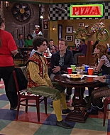 Shake_It_Up_S02E04_Beam_It_Up_1080p_BTD_001896.jpg