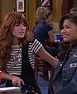 Shake_It_Up_S02E04_Beam_It_Up_1080p_BTD_002113.jpg