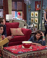 Shake_It_Up_S02E04_Beam_It_Up_1080p_BTD_002274.jpg