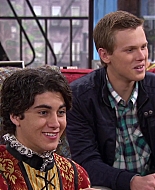 Shake_It_Up_S02E04_Beam_It_Up_1080p_BTD_002315.jpg