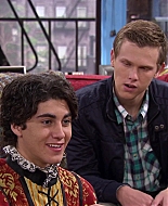 Shake_It_Up_S02E04_Beam_It_Up_1080p_BTD_002321.jpg