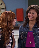 Shake_It_Up_S02E04_Beam_It_Up_1080p_BTD_002440.jpg