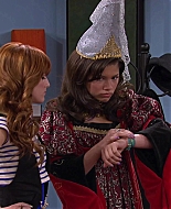 Shake_It_Up_S02E04_Beam_It_Up_1080p_BTD_002772.jpg