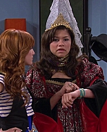 Shake_It_Up_S02E04_Beam_It_Up_1080p_BTD_002777.jpg