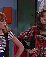 Shake_It_Up_S02E04_Beam_It_Up_1080p_BTD_002798.jpg