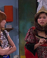 Shake_It_Up_S02E04_Beam_It_Up_1080p_BTD_002857.jpg