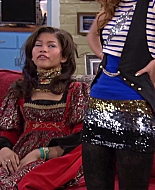 Shake_It_Up_S02E04_Beam_It_Up_1080p_BTD_002963.jpg