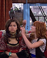 Shake_It_Up_S02E04_Beam_It_Up_1080p_BTD_002981.jpg