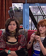 Shake_It_Up_S02E04_Beam_It_Up_1080p_BTD_002987.jpg