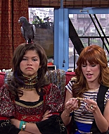 Shake_It_Up_S02E04_Beam_It_Up_1080p_BTD_002997.jpg