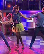 Shake_It_Up_S02E05_Doctor_It_Up_1080p_BTD_001564.jpg