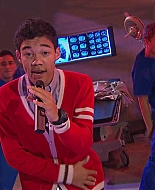 Shake_It_Up_S02E05_Doctor_It_Up_1080p_BTD_002444.jpg