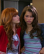 Shake_It_Up_S02E06_Review_It_Up_1080p_BTD_000717.jpg