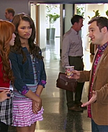 Shake_It_Up_S02E06_Review_It_Up_1080p_BTD_000724.jpg