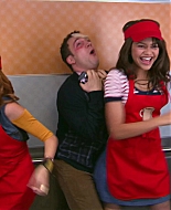 Shake_It_Up_S02E06_Review_It_Up_1080p_BTD_001699.jpg