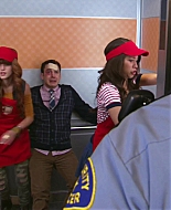 Shake_It_Up_S02E06_Review_It_Up_1080p_BTD_001757.jpg