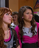 Shake_It_Up_S02E06_Review_It_Up_1080p_BTD_001798.jpg