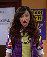Shake_It_Up_S02E06_Review_It_Up_1080p_BTD_001999.jpg