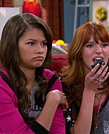 Shake_It_Up_S02E06_Review_It_Up_1080p_BTD_002221.jpg