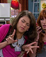 Shake_It_Up_S02E06_Review_It_Up_1080p_BTD_002275.jpg
