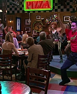 Shake_It_Up_S02E06_Review_It_Up_1080p_BTD_002651.jpg