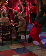 Shake_It_Up_S02E06_Review_It_Up_1080p_BTD_002672.jpg