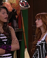 Shake_It_Up_S02E06_Review_It_Up_1080p_BTD_002961.jpg