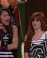Shake_It_Up_S02E06_Review_It_Up_1080p_BTD_003058.jpg