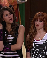 Shake_It_Up_S02E06_Review_It_Up_1080p_BTD_003069.jpg