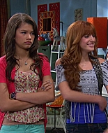 Shake_It_Up_S02E06_Review_It_Up_1080p_BTD_003150.jpg