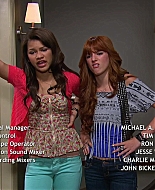 Shake_It_Up_S02E06_Review_It_Up_1080p_BTD_003215.jpg