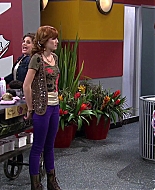Shake_It_Up_S02E08_Auction_It_Up_1080p_BTD_000571.jpg