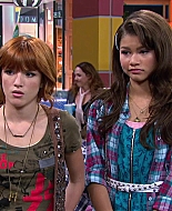 Shake_It_Up_S02E08_Auction_It_Up_1080p_BTD_000611.jpg