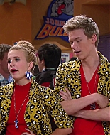 Shake_It_Up_S02E08_Auction_It_Up_1080p_BTD_001048.jpg