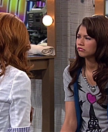 Shake_It_Up_S02E08_Auction_It_Up_1080p_BTD_001439.jpg