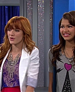 Shake_It_Up_S02E08_Auction_It_Up_1080p_BTD_001500.jpg