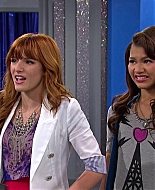 Shake_It_Up_S02E08_Auction_It_Up_1080p_BTD_001501.jpg