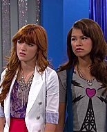 Shake_It_Up_S02E08_Auction_It_Up_1080p_BTD_001536.jpg